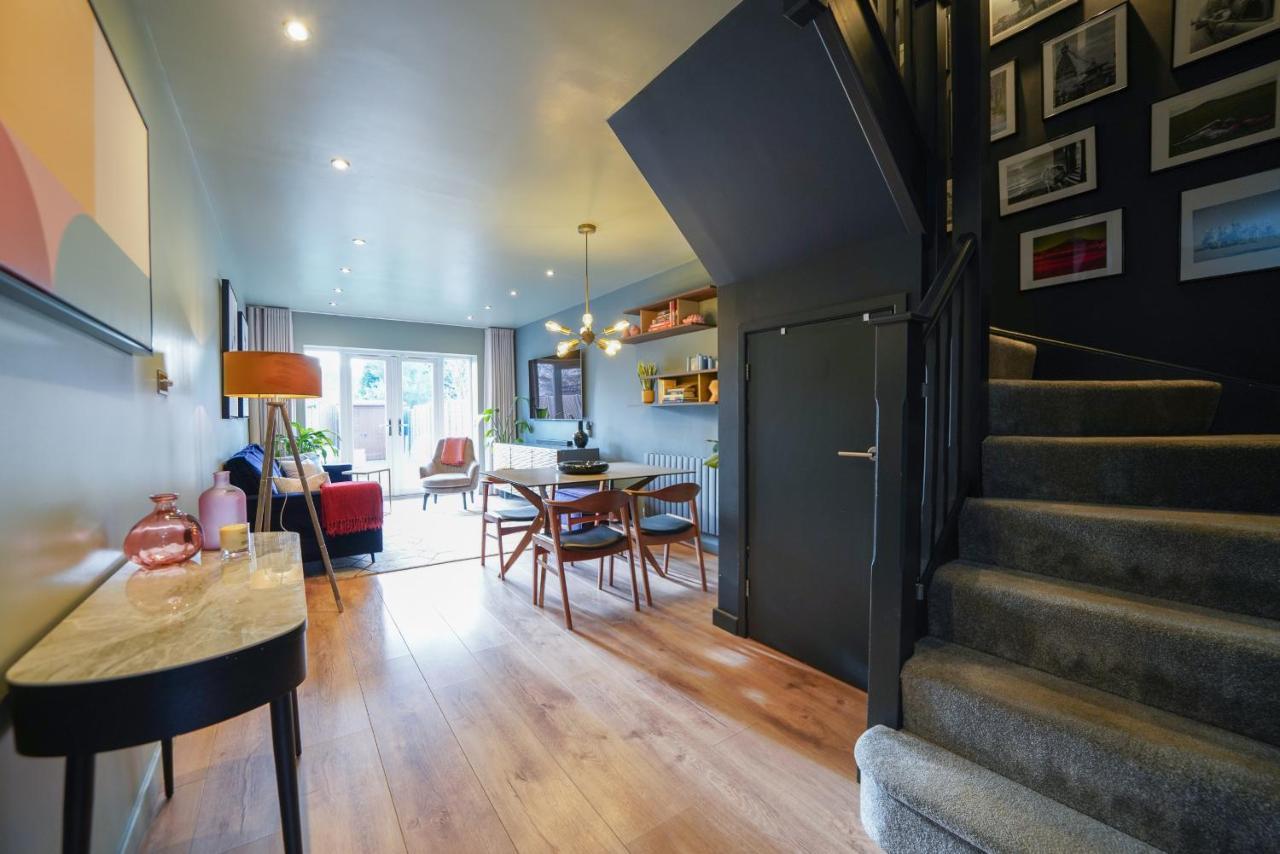 Castle Townhouse Kenilworth - Private Parking - 24 Hr Gym Access - Town Centre Apartment ภายนอก รูปภาพ